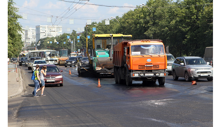 Власти Кузбасса направят почти три миллиарда рублей на ремонт дорог