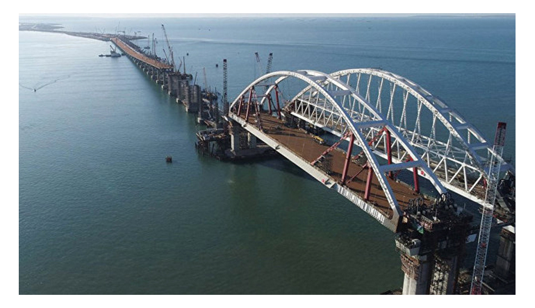 Новое имя для моста в Крым